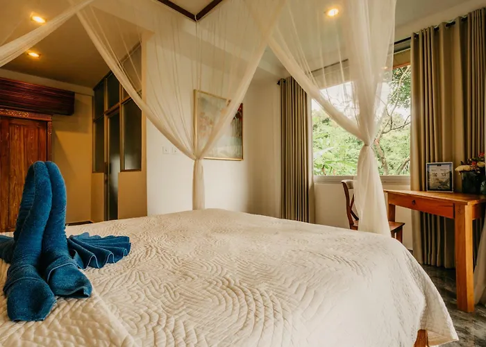 Heaven View 5 Bedroom Sayan Ferienhaus Ubud