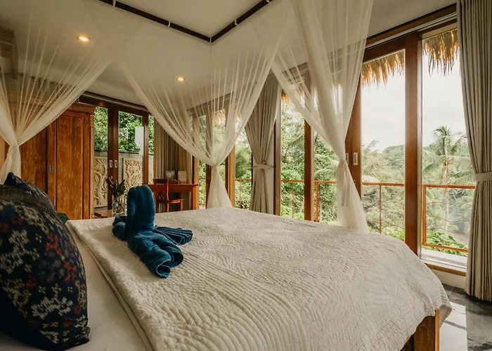 Heaven View 5 Bedroom Sayan