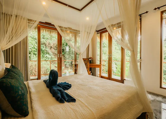 Heaven View 5 Bedroom Sayan Ferienhaus *