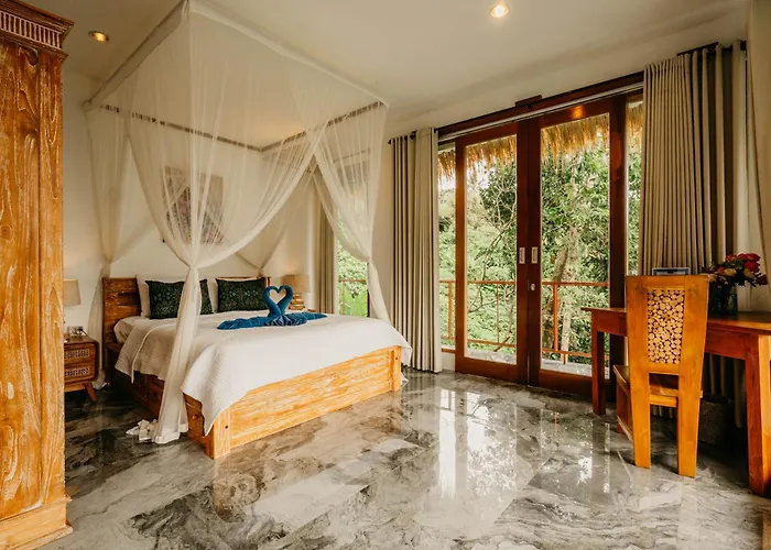 Heaven View 5 Bedroom Sayan