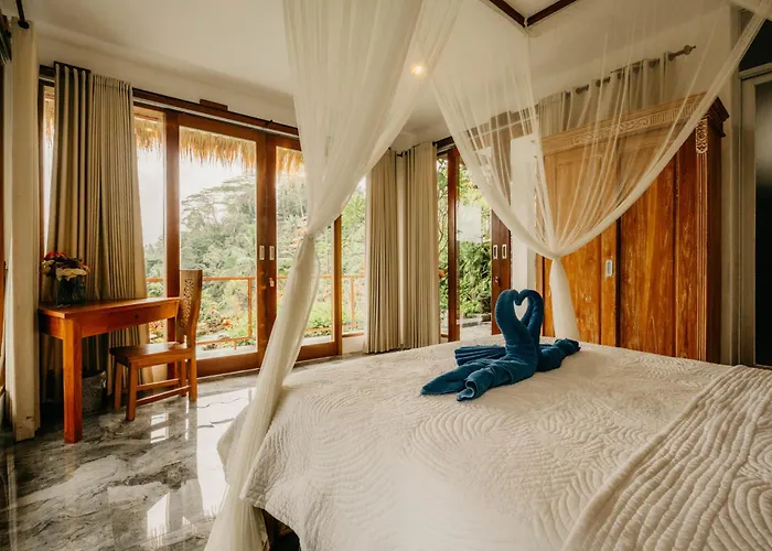 Heaven View 5 Bedroom Sayan Ferienhaus